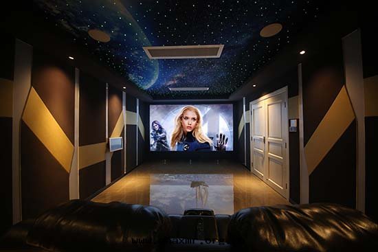 定(dìng)制家(jiā)庭影院(yuàn)